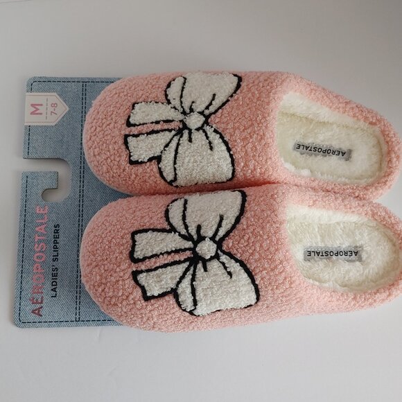 Pink Cozy Slippers with Bow - Women's Size Med. 7-8 NWT - Picture 12 of 15
